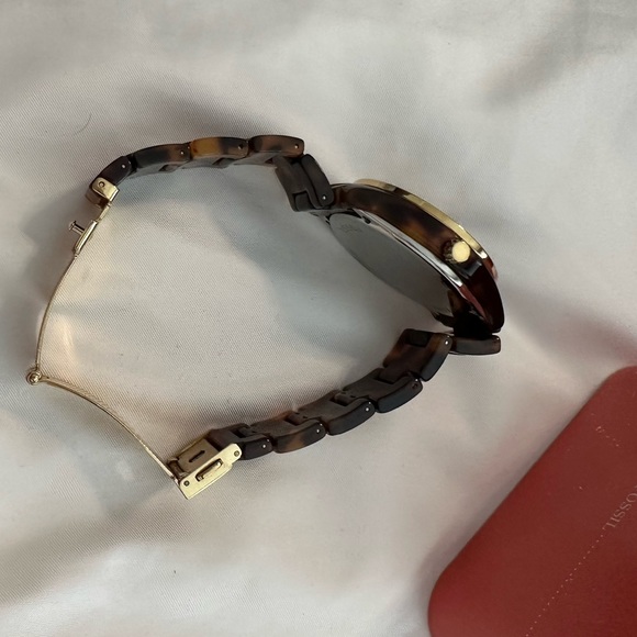 Fossil Tortoise Watch - Picture 4 of 7